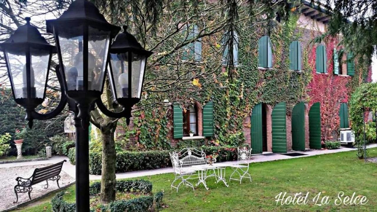 מונסליצ'ה Hotel La Selce מראה חיצוני תמונה